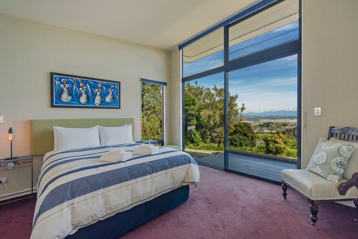 Pohutukawa House - Views, Pools, Serenity!