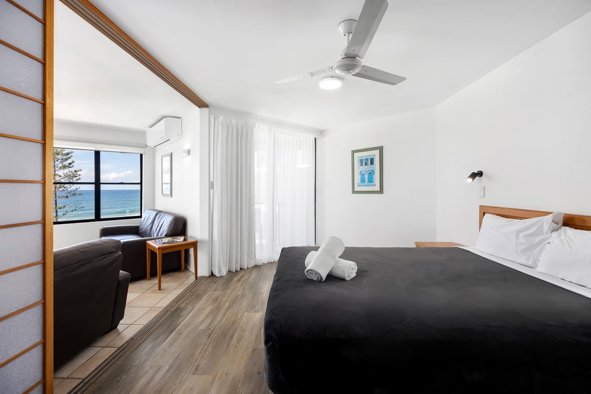 2 Bedroom Apartment Beachfront