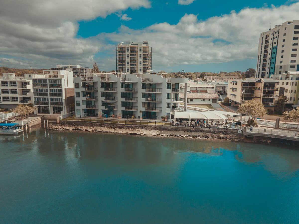 Executive 2 Bedroom WatersEdge