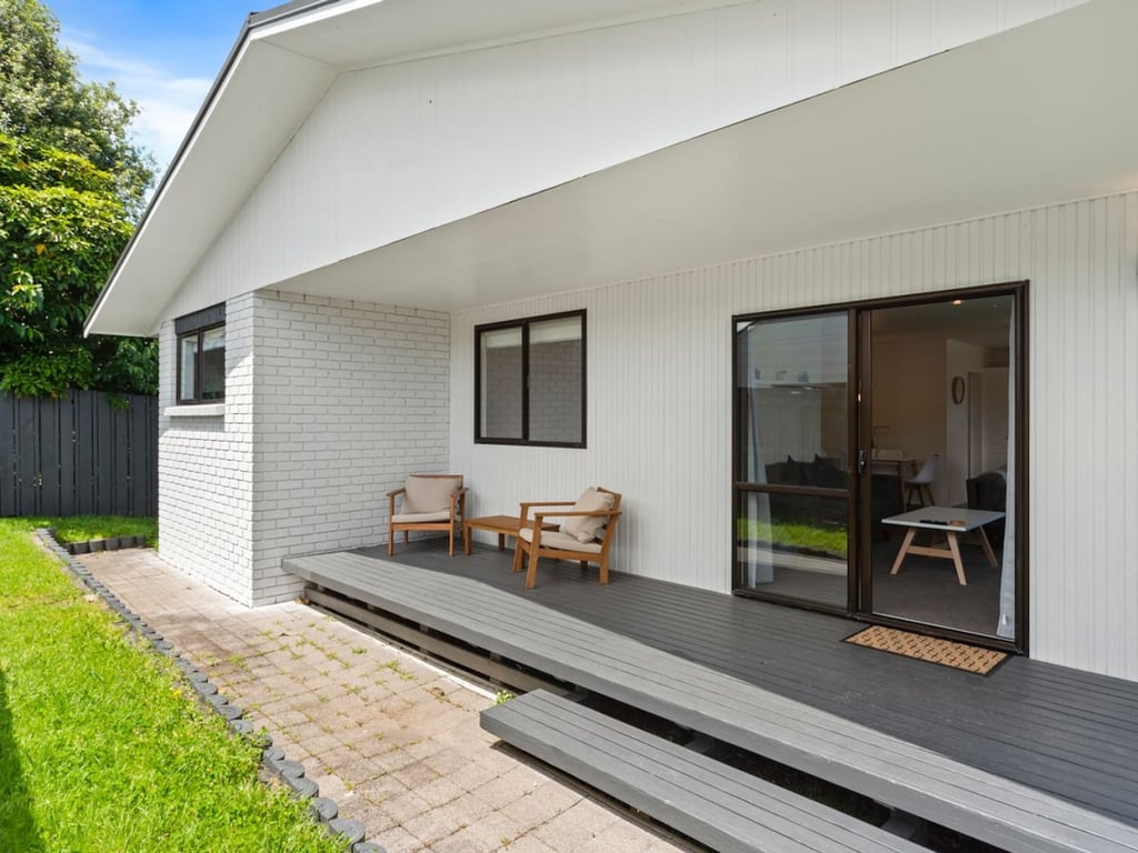 Garden Grove Gem - Lake Taupo Holiday Home