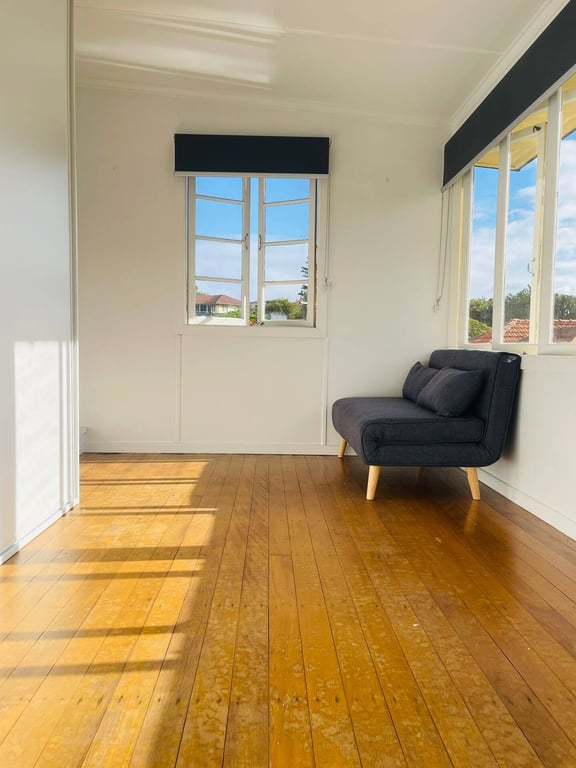 Mount Gravatt 3Bedroom 1 Bathroom House