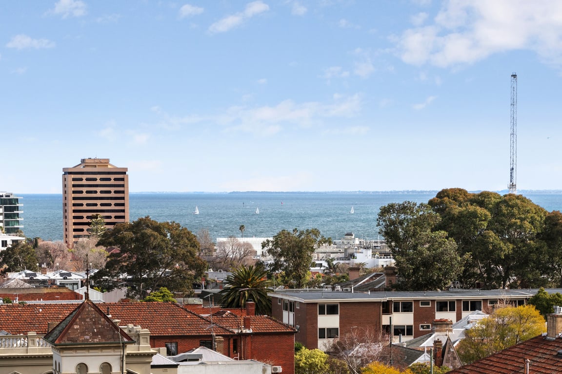 Bayview Canopy @ The Fareham | 2Bed 2Bath 1Car