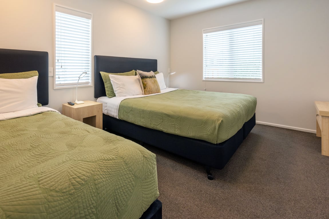 Upper Level 2 Bedroom King