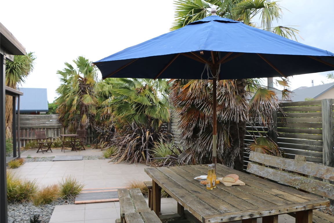 Sunny Family Retreat 