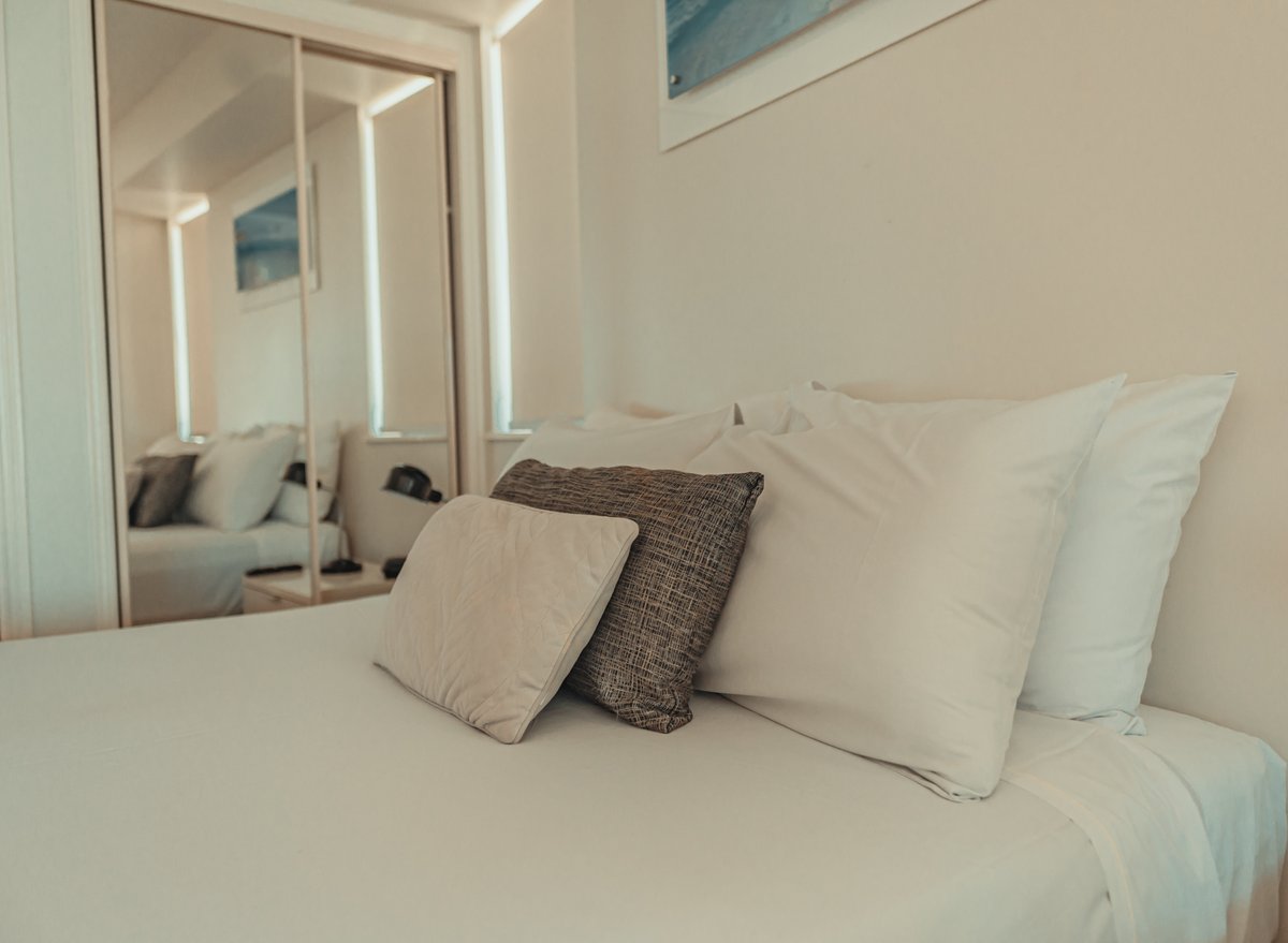 Executive 1 Bedroom Waterfront