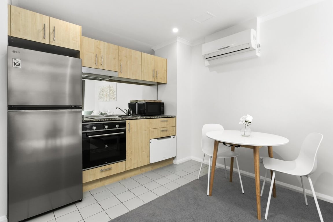 LN405 - St Leonards Sophistication | Laidback Living