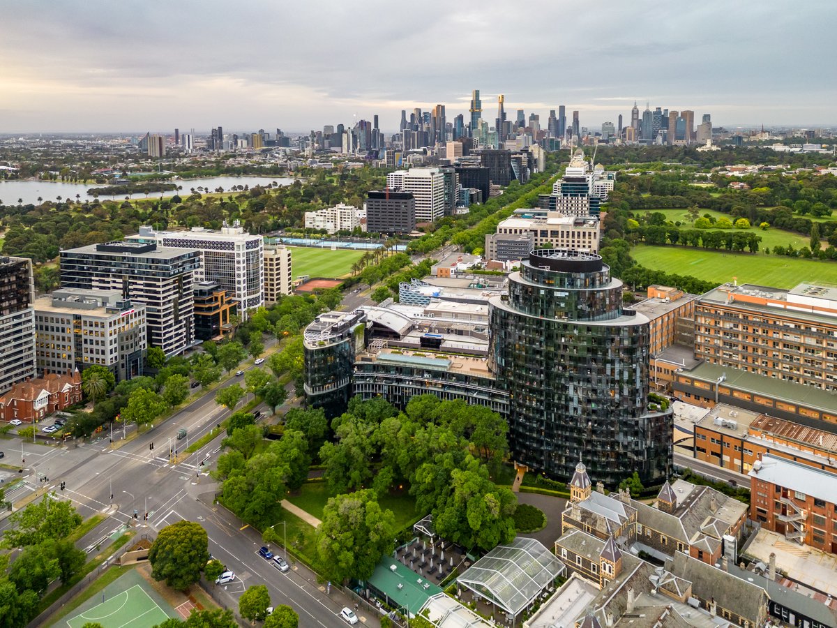 Parkside Perfection Near The CBD! 2 Bedrooms | 1 Bathroom | Free Parking