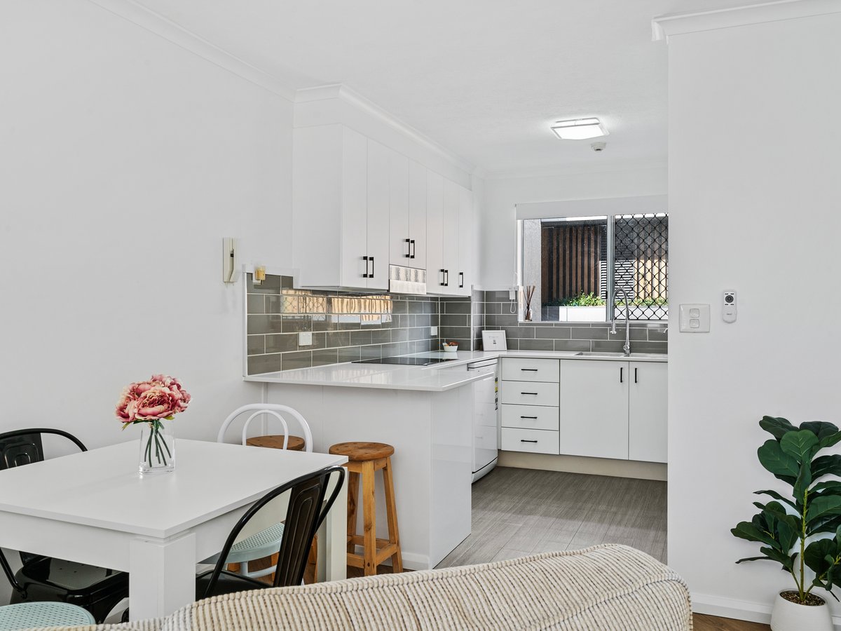 3 Bedroom Queen Apartment