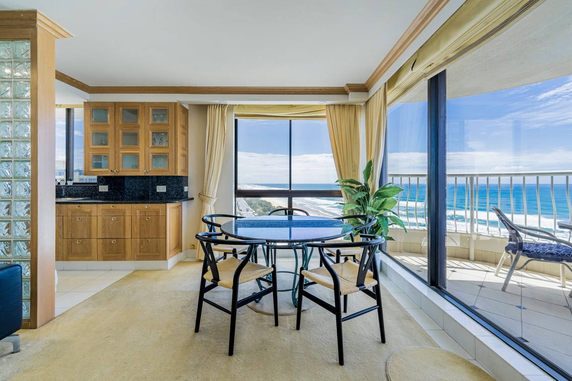 1 Bedroom Deluxe Apartment