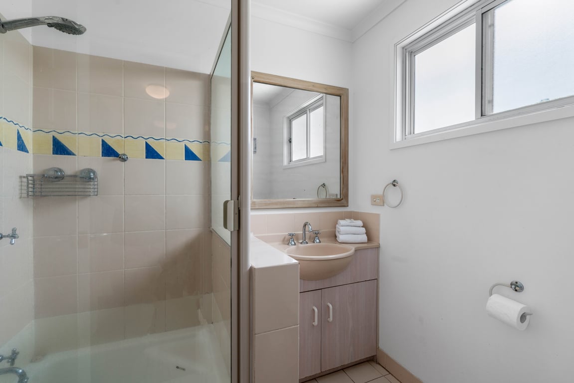 2 Bedroom