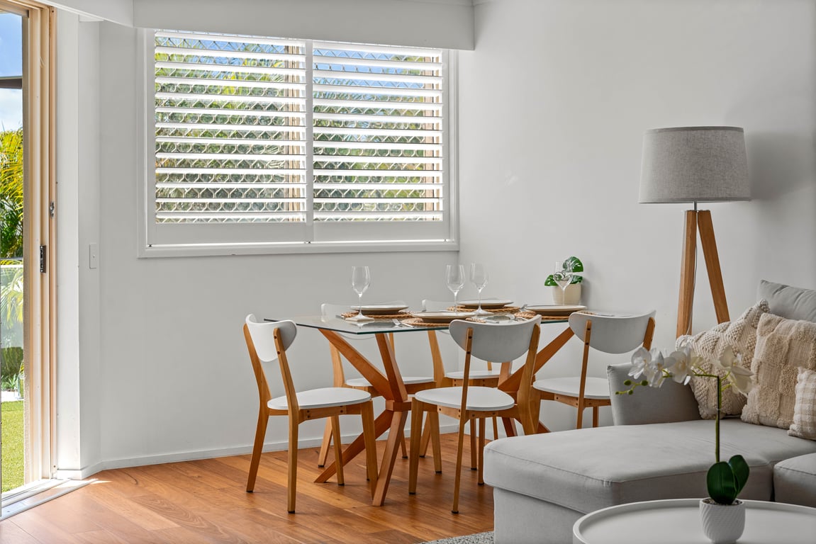 2 Bedroom Pool View with Courtyard-Unit 7 with A/C