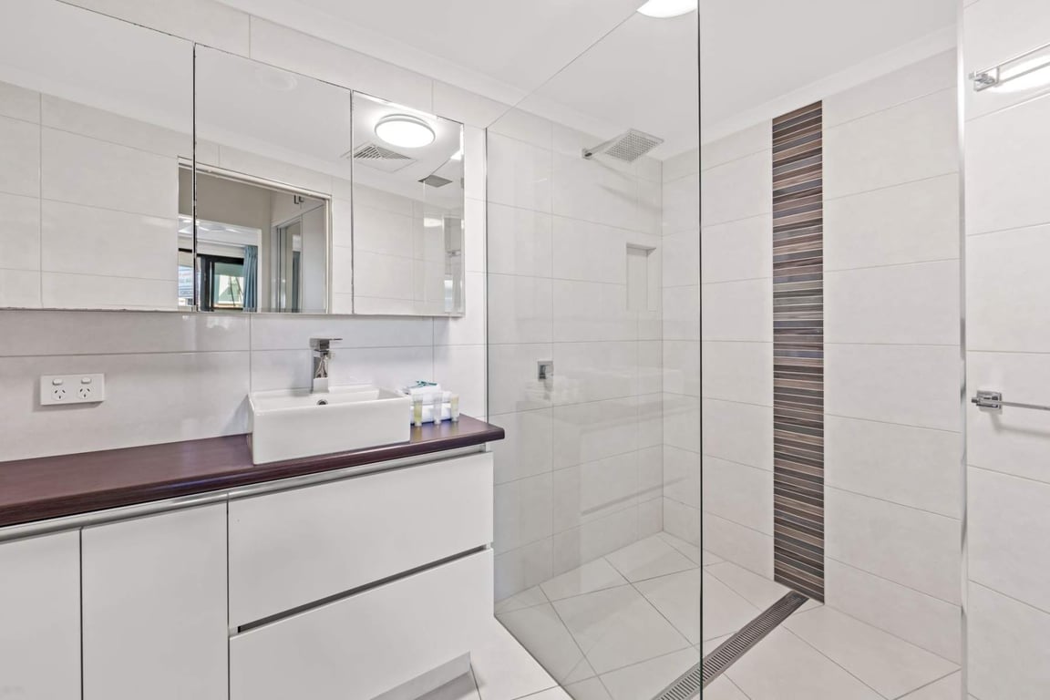 2 Bedroom Pool Access