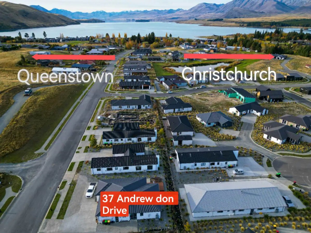 New, family friendly warm unit, free parking