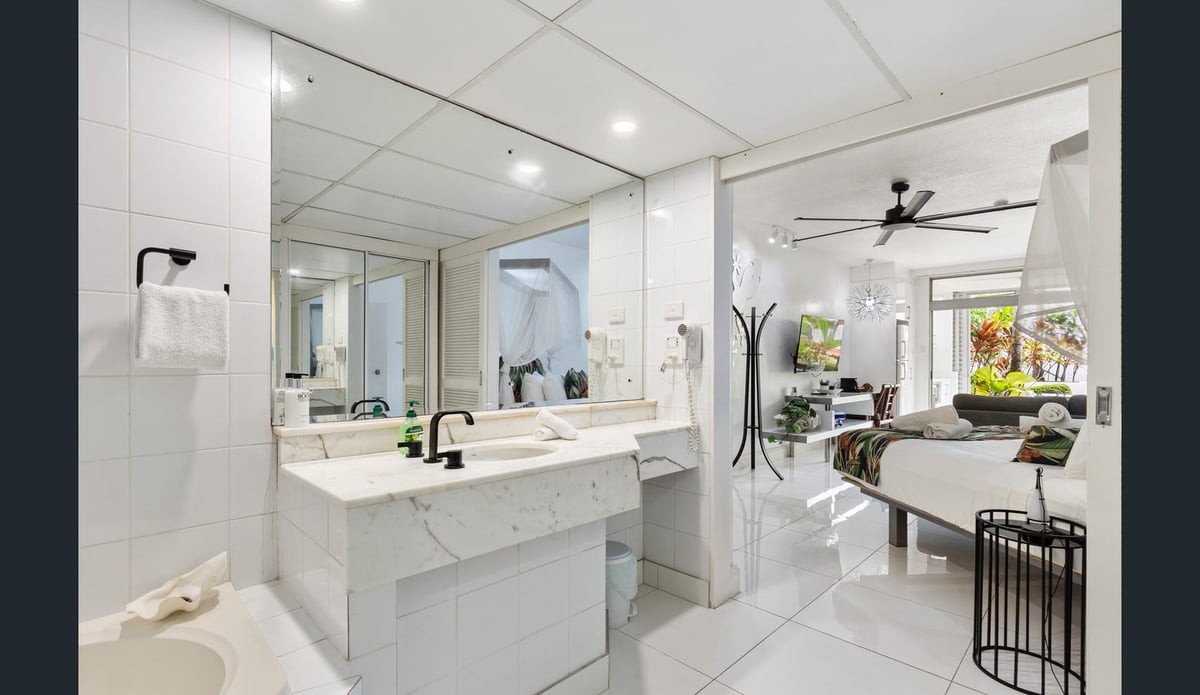 Sun Lotus Family Apartment