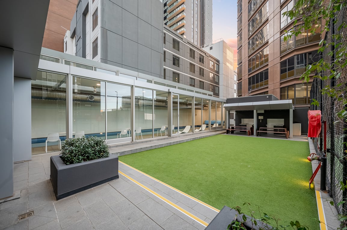 Convenient CBD Retreat in the Best Location! 2 Bedrooms | 2 Bathrooms | 2 Car Spaces