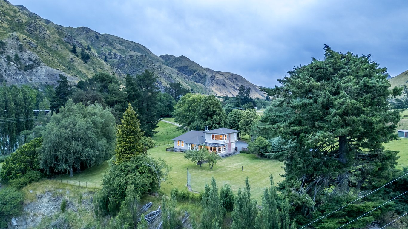 'The Lookout' Lochiel