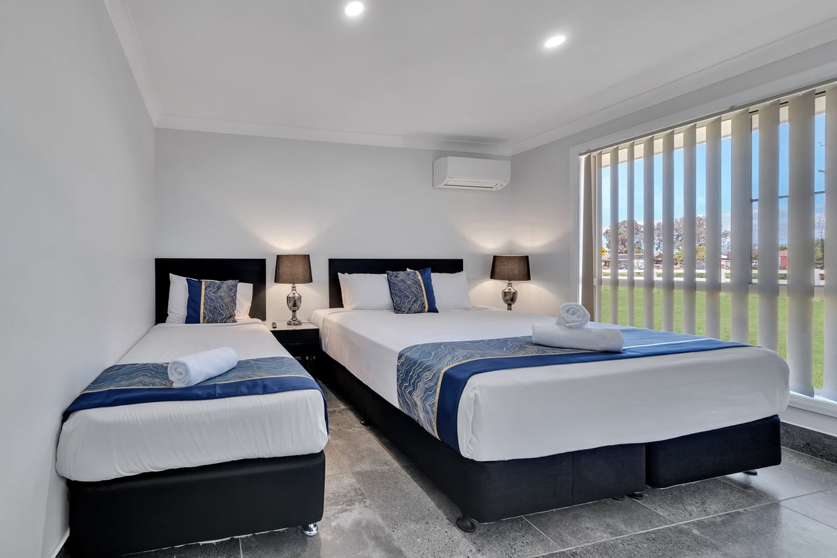 2 Bedroom Apartment. 1Queen &1 Queen plus Single