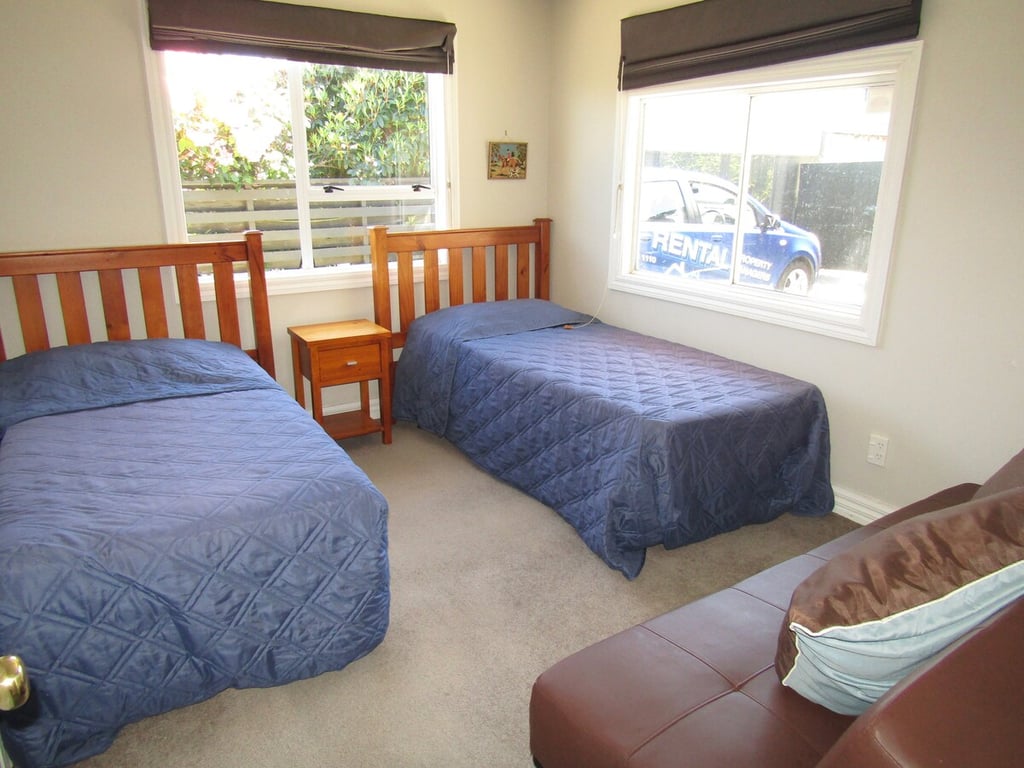 Shepherd House - Large Home With Hot Pool And Wi-Fi