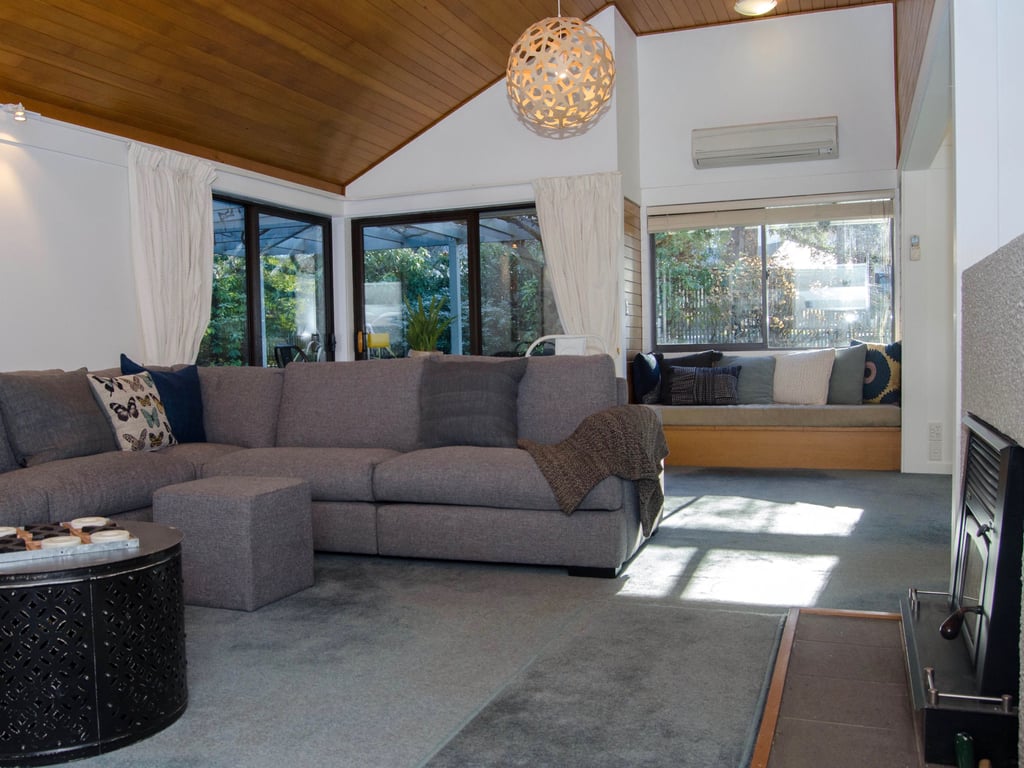 Sweet Retreat (Pet Friendly) 