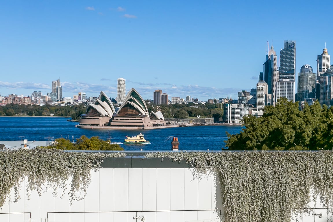 FITZ3 - Kirribilli Harbour Haven | 3-Bed Duplex With Opera House Views & Entertainer’s Terrace