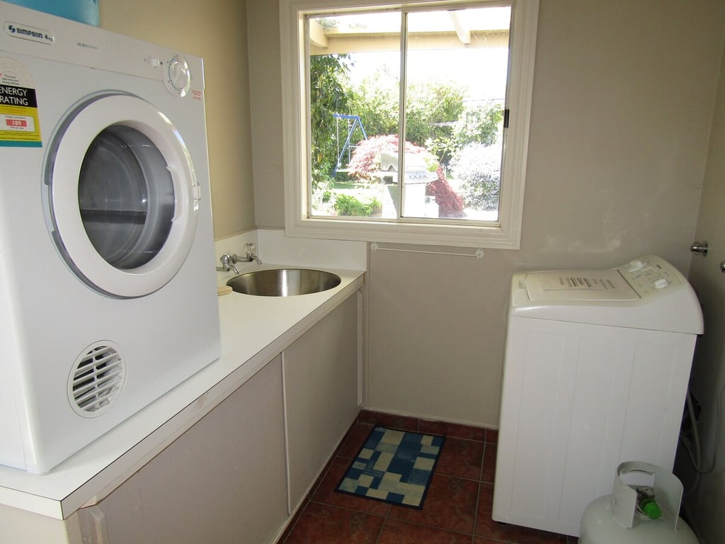 Shepherd House - Large Home With Hot Pool And Wi-Fi