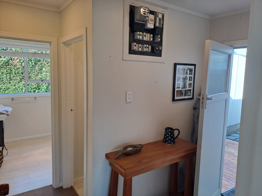 Teti Bay Bach - Great Outdoor Living And Just A Short Walk To The Lake!