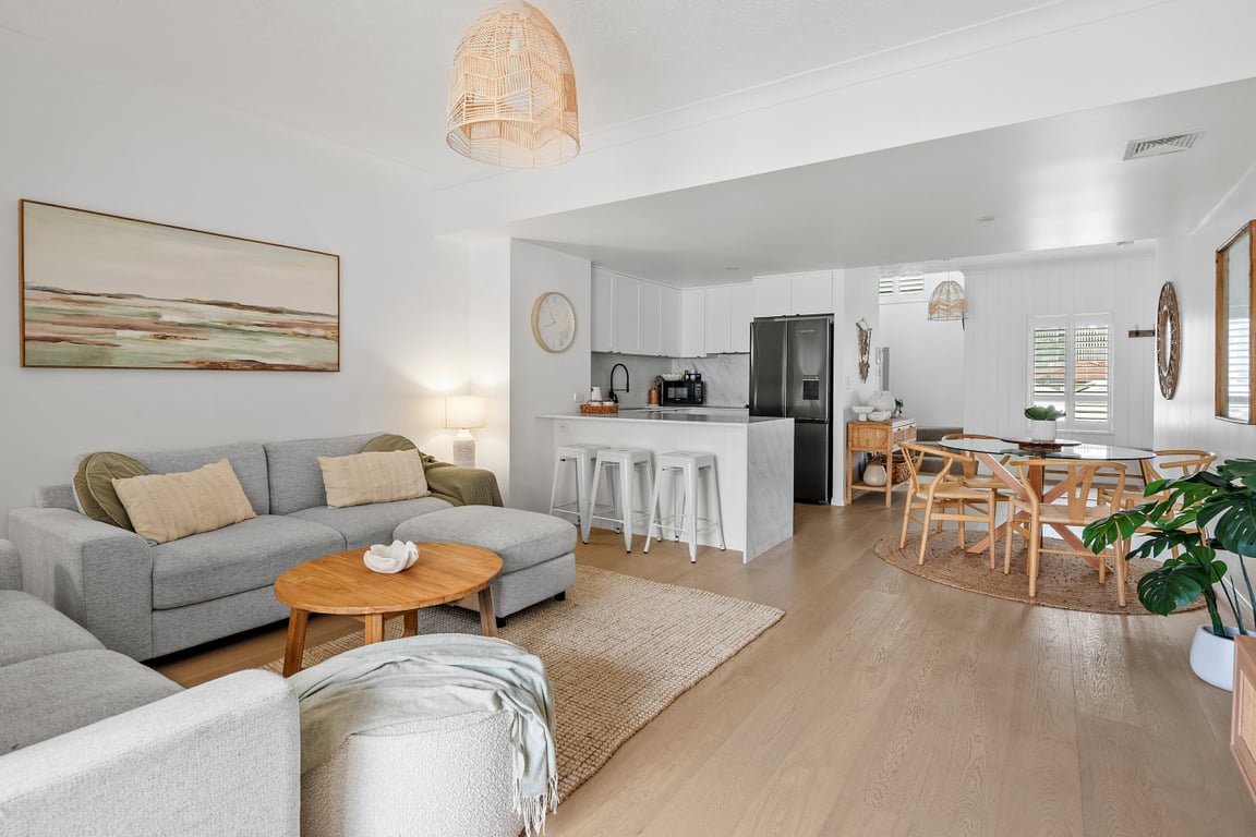 2 Bedroom Superior Split Level Villa (1 King + 1 Queen)