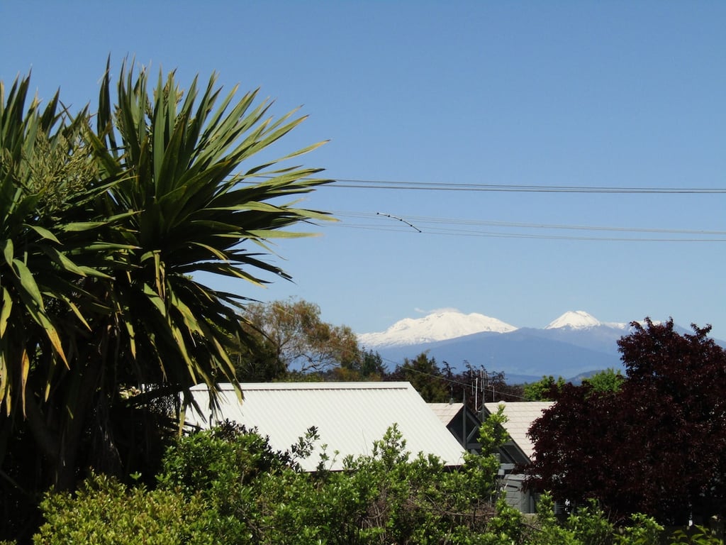 Shepherd House - Large Home With Hot Pool And Wi-Fi