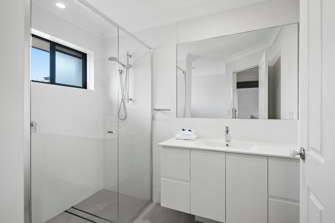 3 Bedroom Split Level Villa