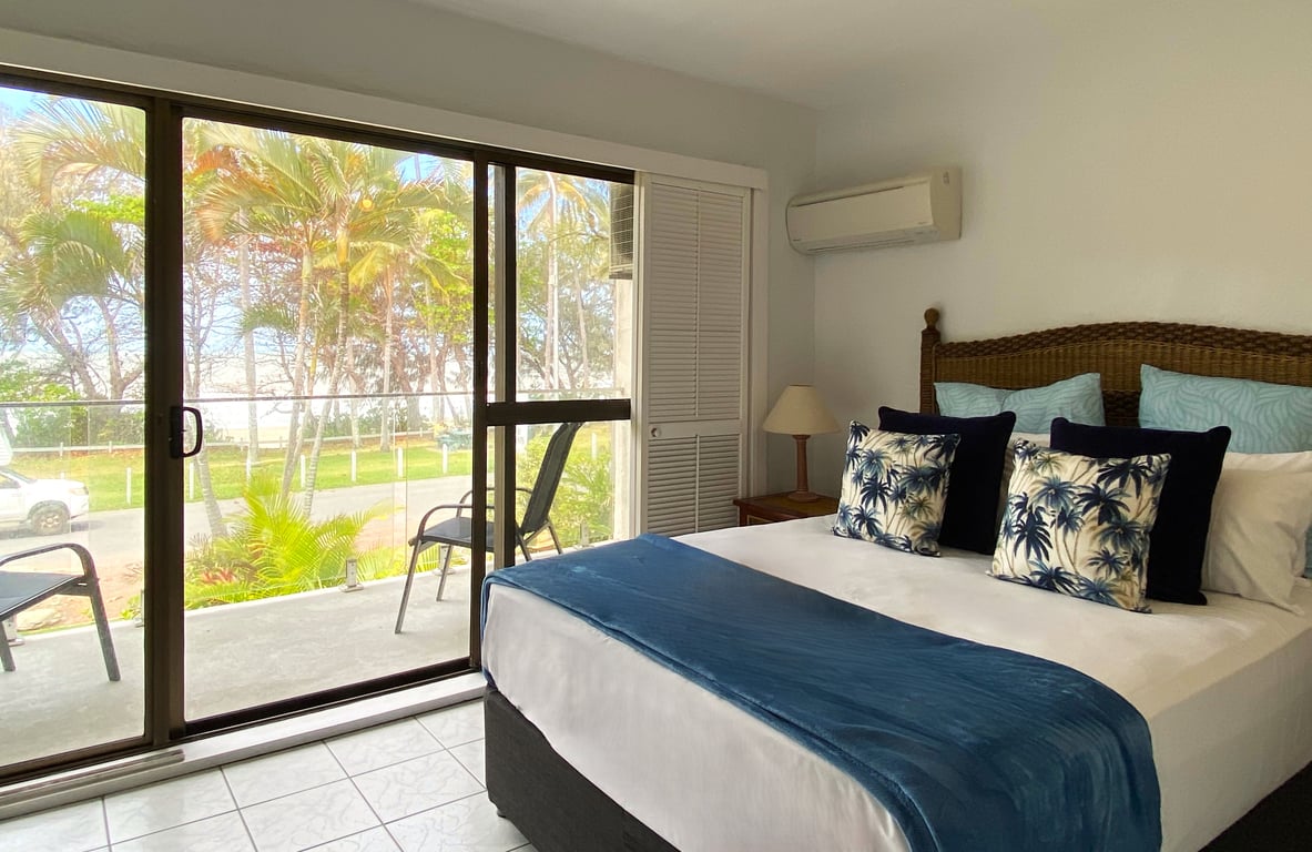 2 Bedroom / 2 Bathroom Beachfront Apartment