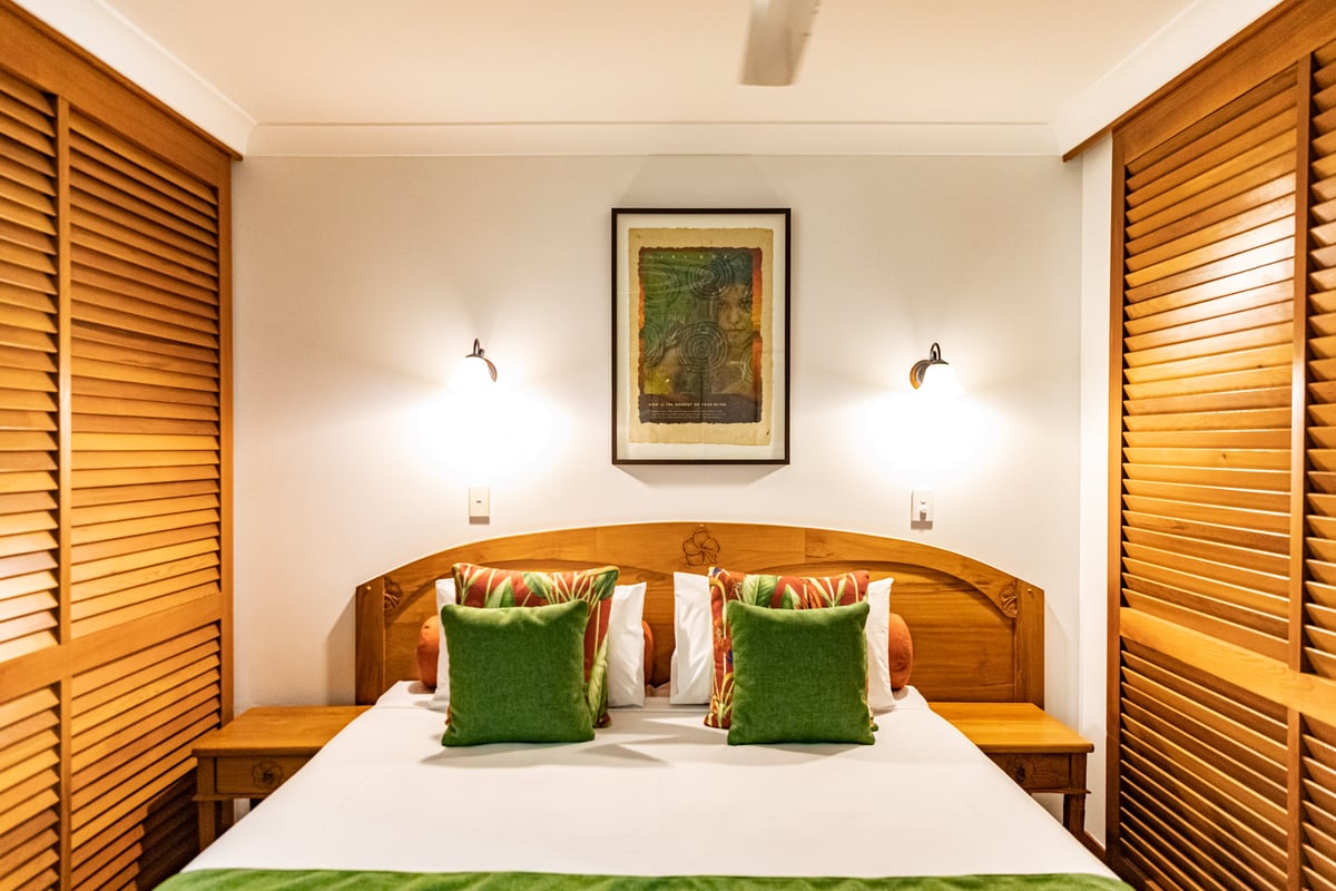 Deluxe King Pool View Apartment 