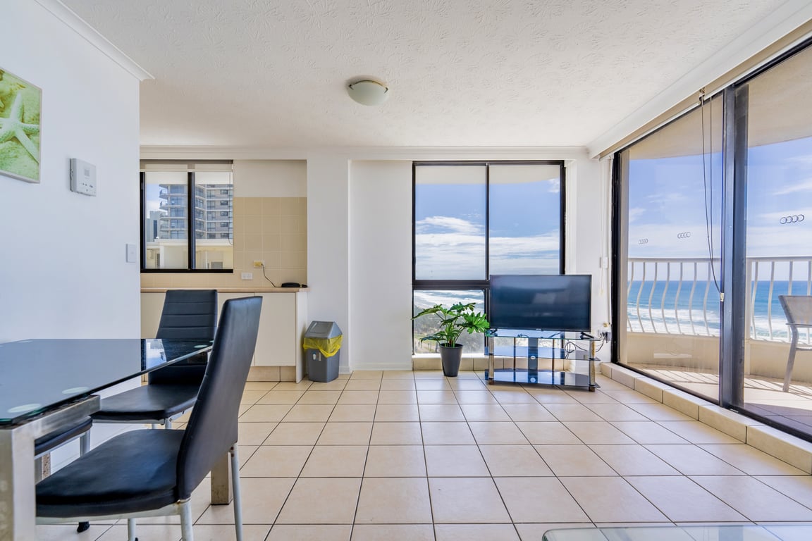 1 Bedroom Standard Apartment (Higher Floor)