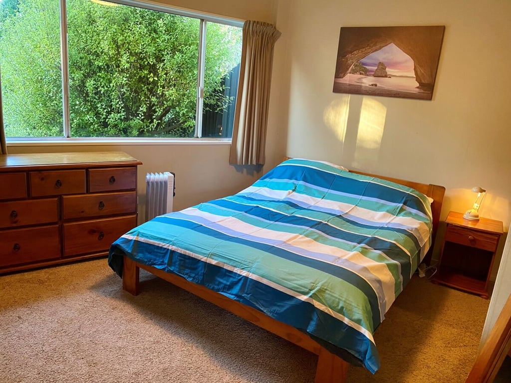 Large Family Home - 2 Mile Bay