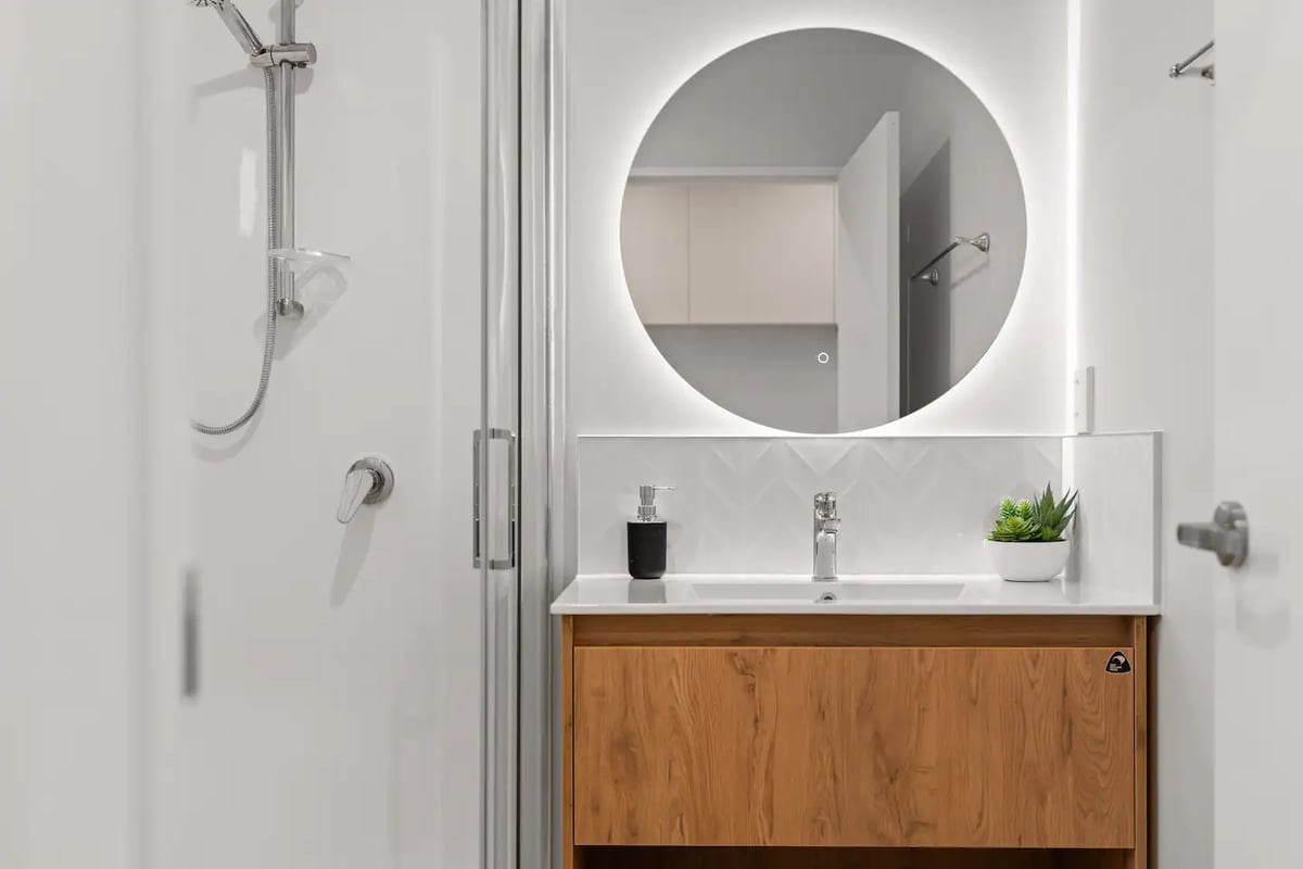 New stylish 1bedroom premium studio/UnitC