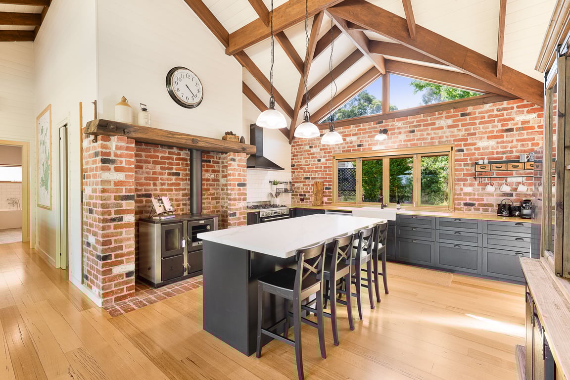 Yarrowood - Country Retreat near Lake Nillahcootie