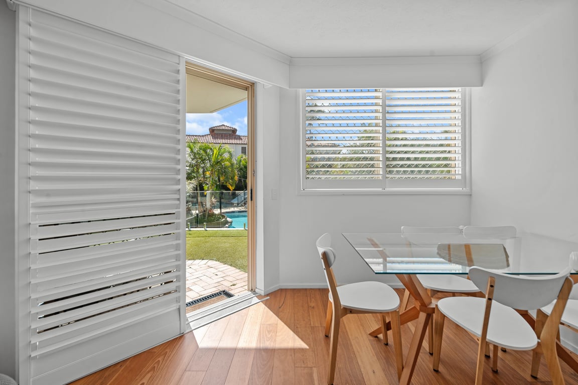 2 Bedroom Pool View with Courtyard-Unit 7 with A/C