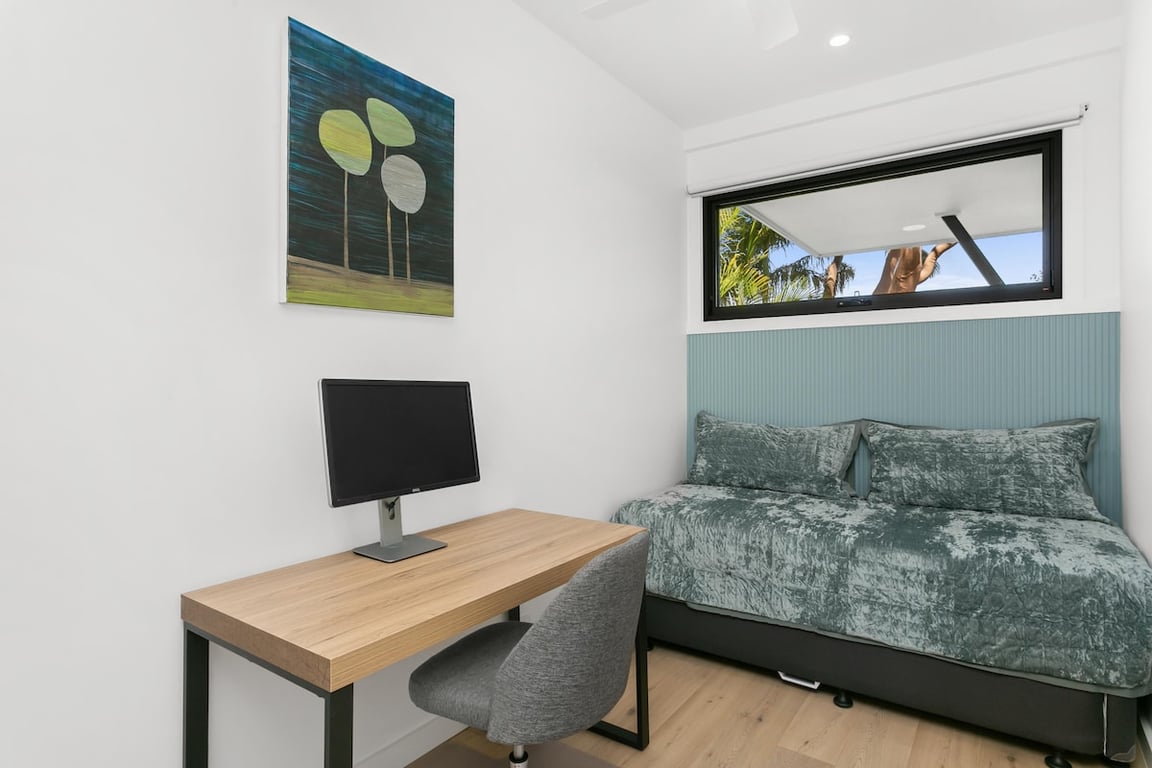 TOB14 - Cremorne Comfort | Sunlit Terrace With Leafy Views