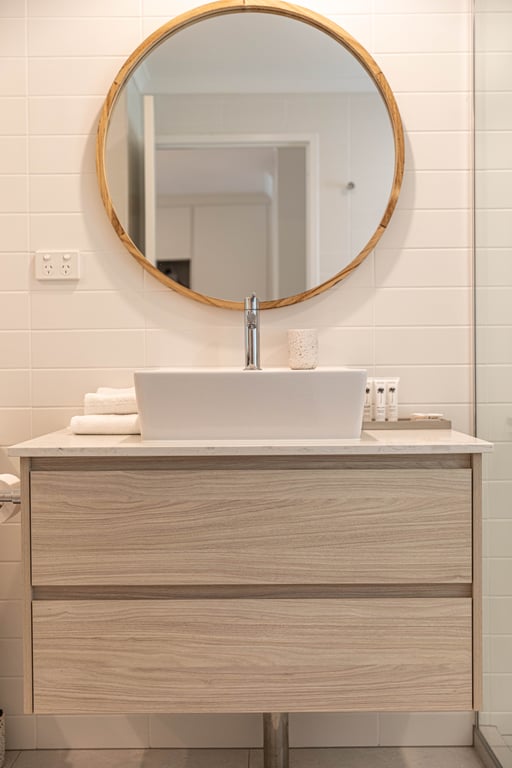 2 Bedroom SIGNATURE Ocean View Apartment