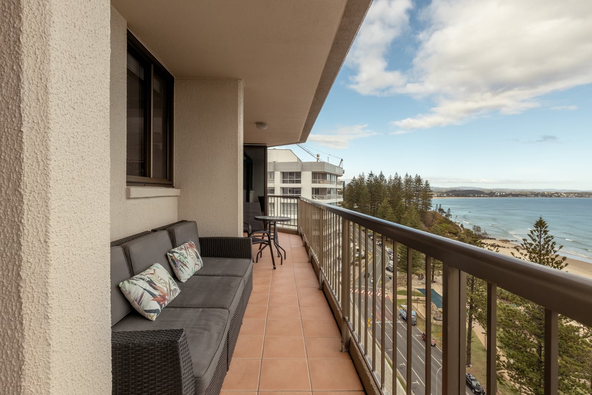  Apartment 43 Level 14 - 2 Bedroom Superior Apartment, Centre Unit
