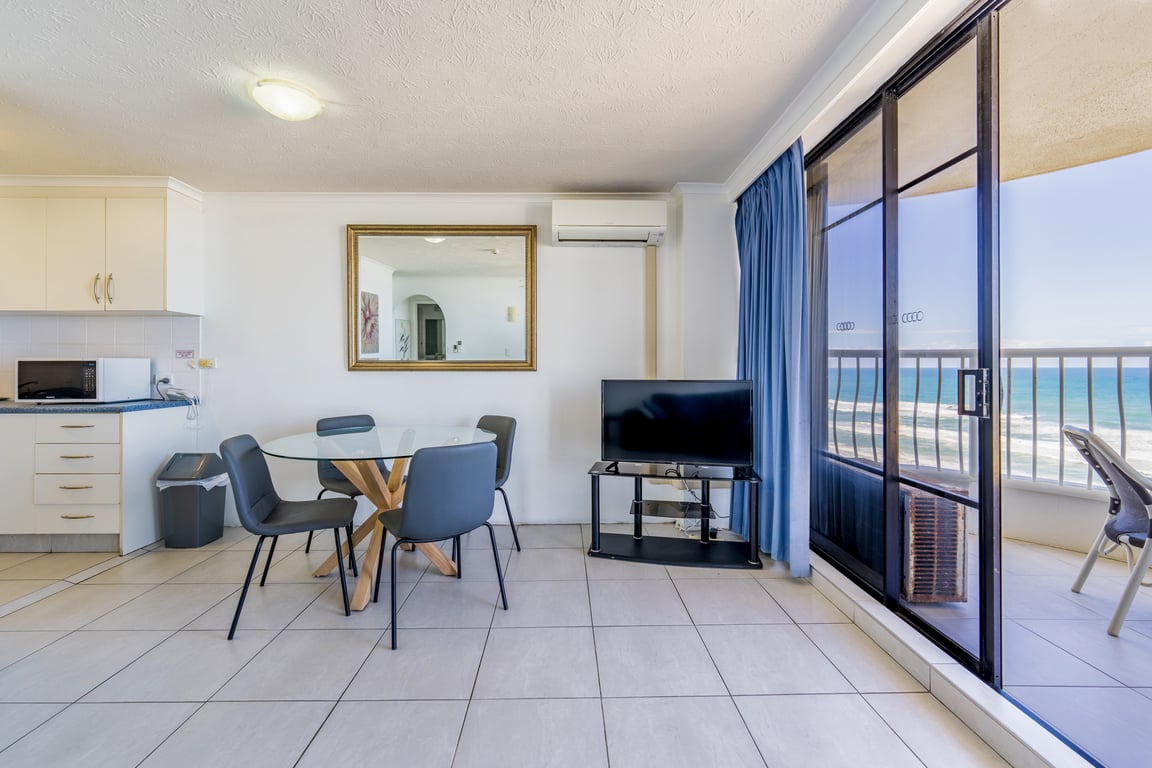 1 Bedroom Standard Apartment (Higher Floor)