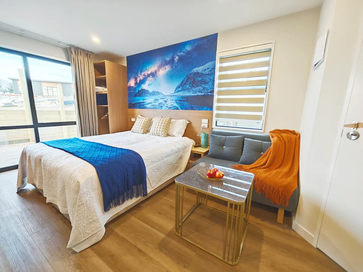 New warm 1 bedroom studio/unit1