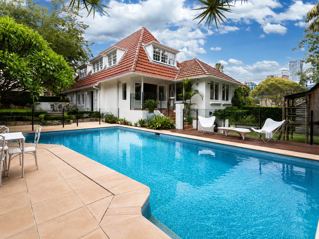 SPRU1 - Neutral Bay Family Haven  | Pool, Private Garden & Pizza Oven