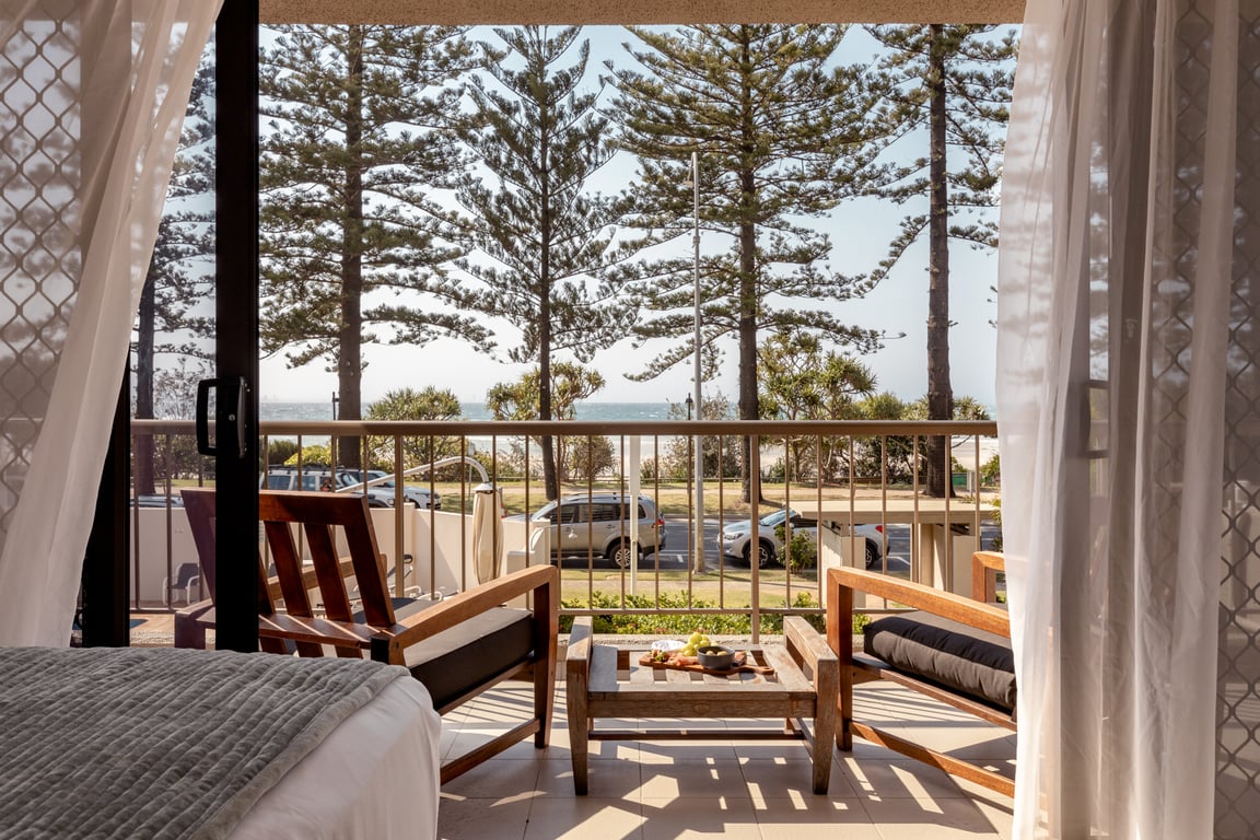 	 Town House 07- Ground level 2 Bedroom 2 Story Townhouse Superior