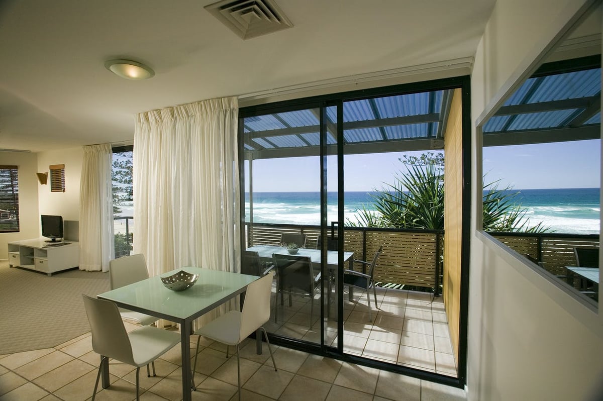 1 Bedroom Apartment Beachfront