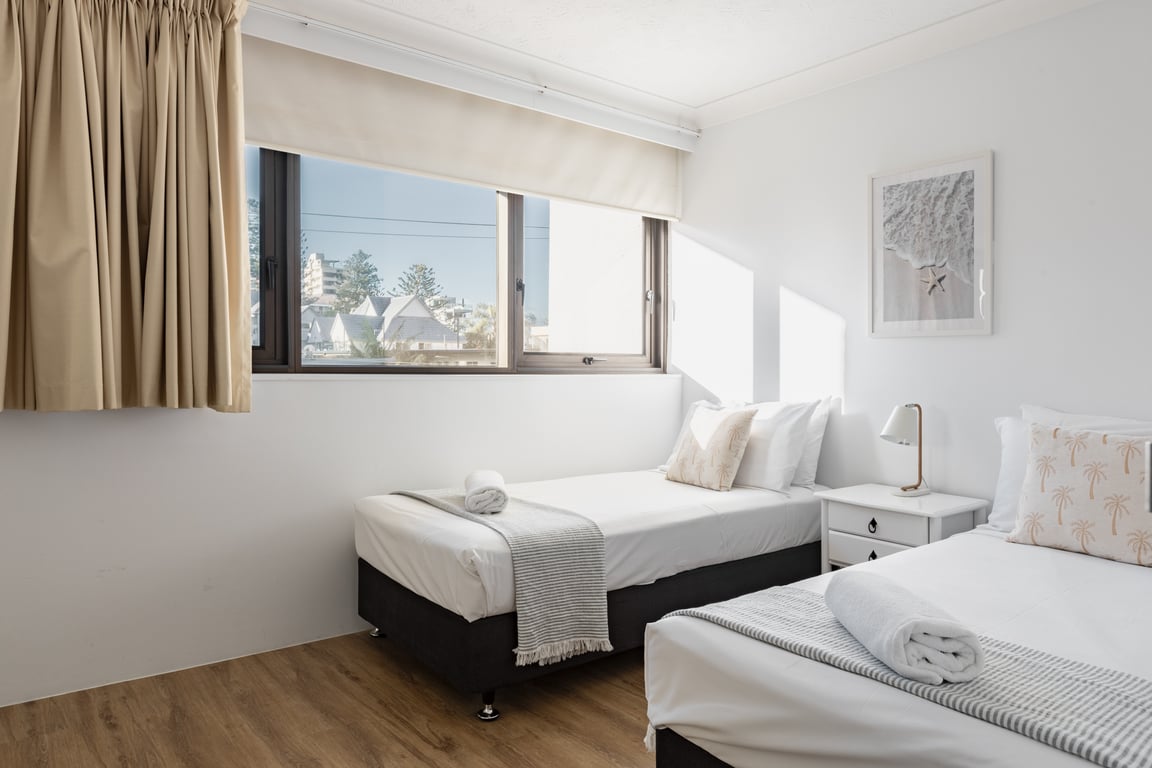 	 Town House 07- Ground level 2 Bedroom 2 Story Townhouse Superior