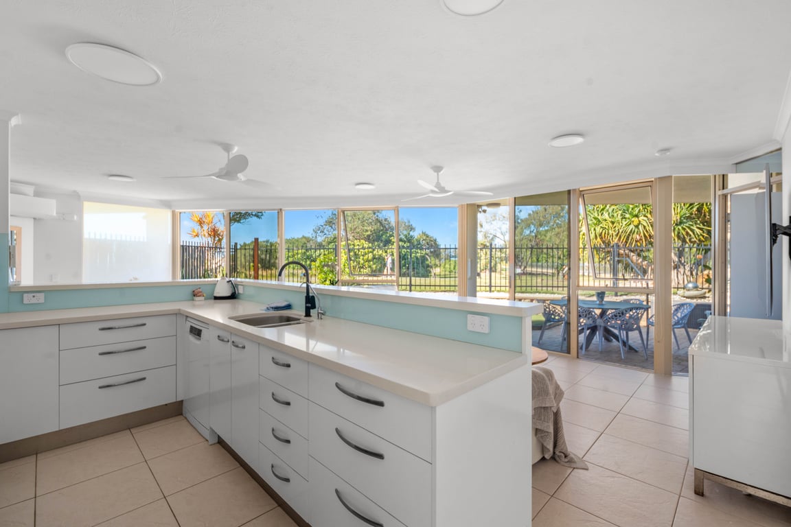 3 Bedroom Private Ground Floor Beachfront Villa 2 with A/C 