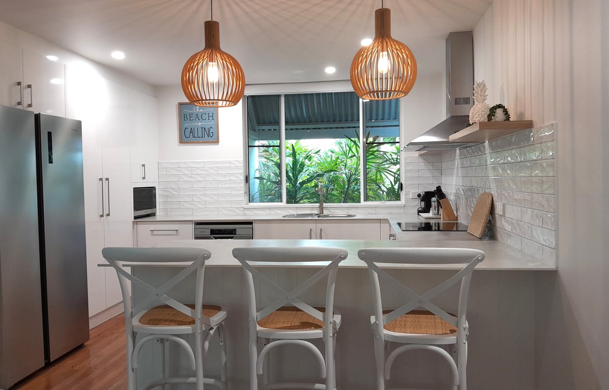 2 Bedroom LUXE Pool Deck Apartment