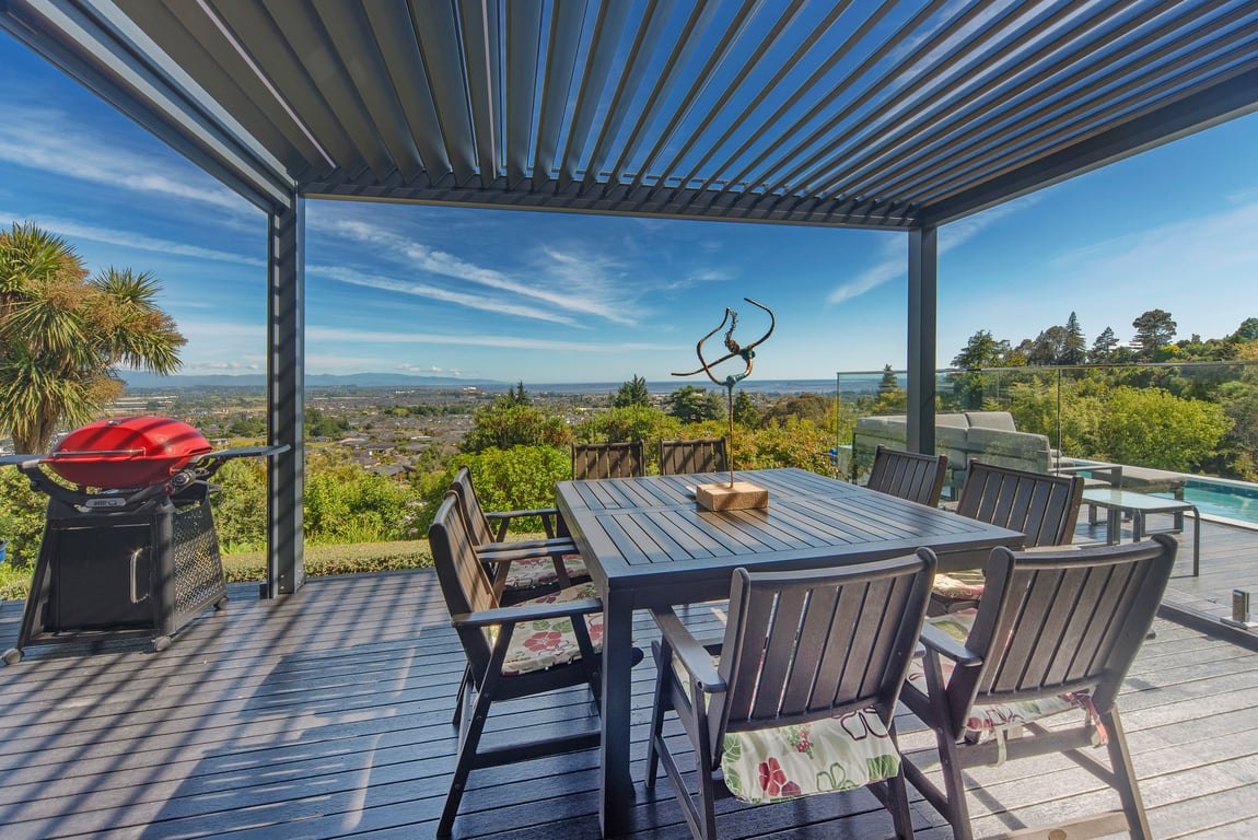 Pohutukawa House - Views, Pools, Serenity!