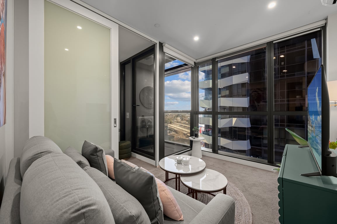 Cosy CBD Park Views Retreat! 1 Bedroom | 1 Bathroom | Free Parking