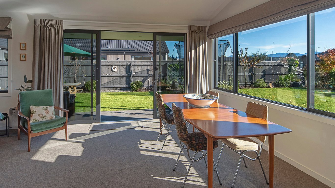 Modern Mapua Holiday Home